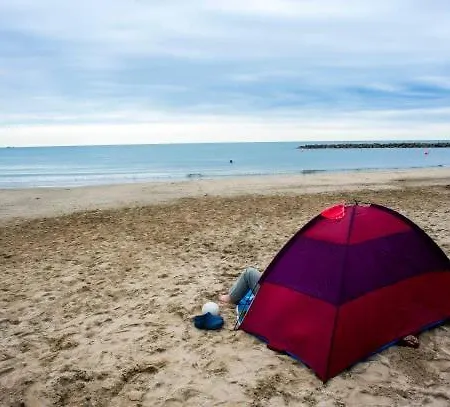 Carnon Plage, Vue Port, Clim Et Parking * Mauguio