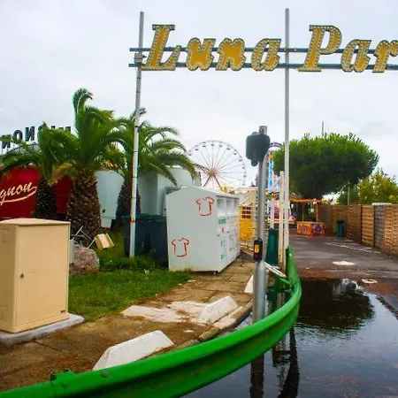Carnon Plage, Vue Port, Clim Et Parking *