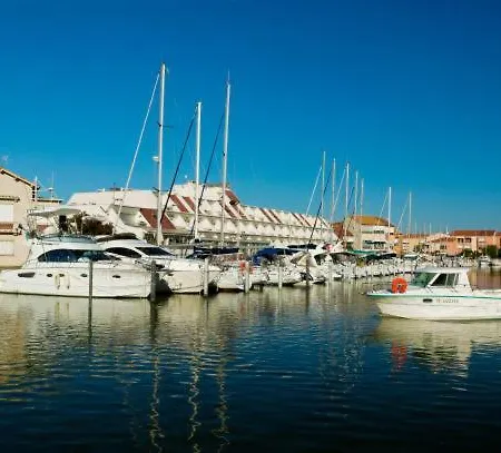 Carnon Plage, Vue Port, Clim Et Parking *