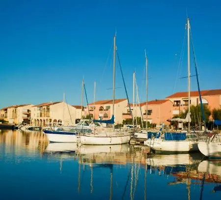 Carnon Plage, Vue Port, Clim Et Parking *